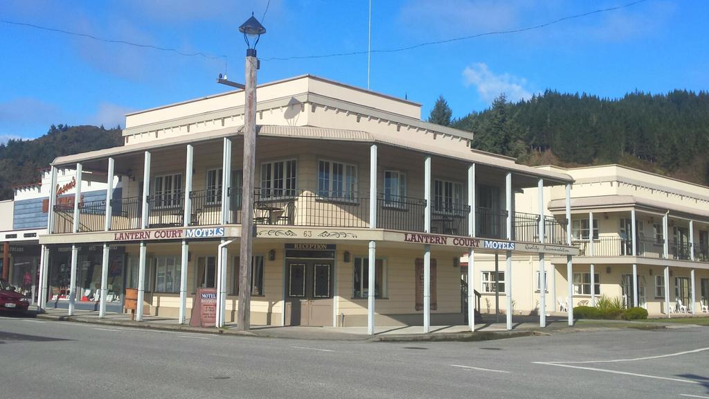 Lantern Court Motel Рийфтън Екстериор снимка